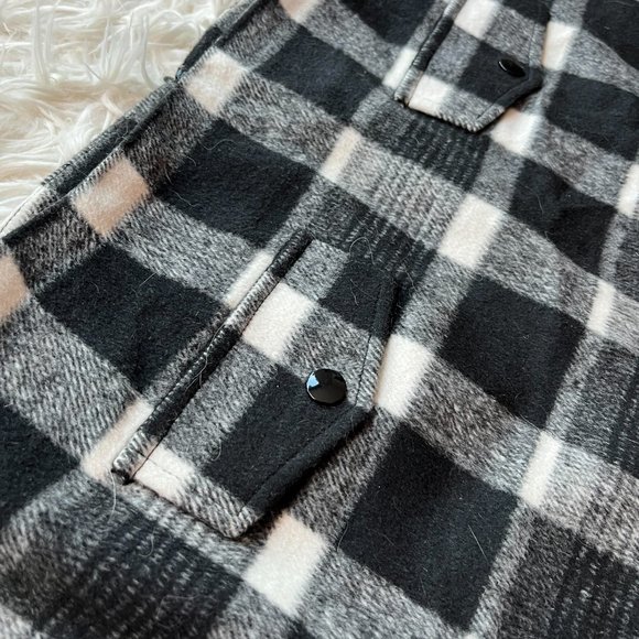 Molly Bracken - Lili Sidonio Collection Plaid Skirt - Picture 4 of 6